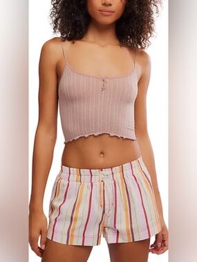 Snap into it Henley Crop NWOT elderberry tea